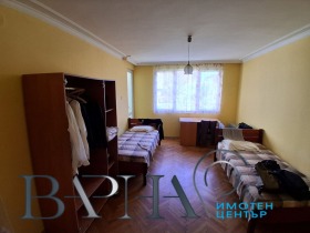 Mais de 3 quartos Zimno kino Trakiia, Varna 10