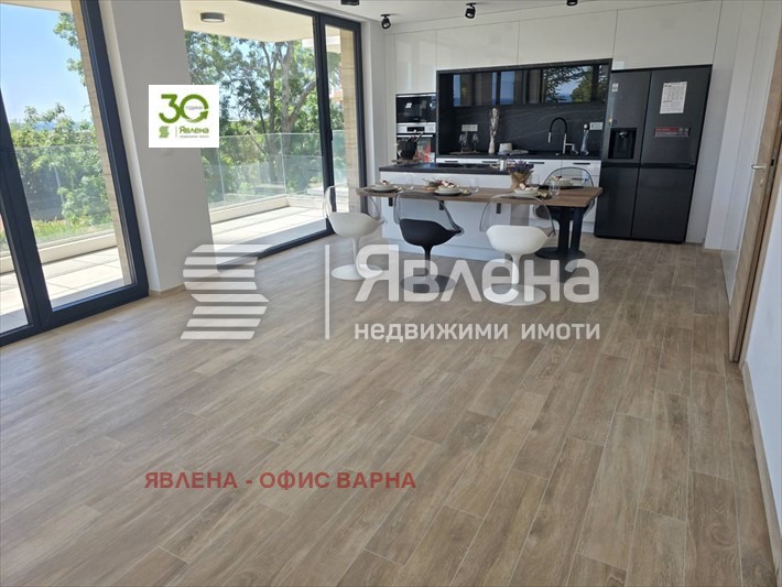 Προς πώληση  3 υπνοδωμάτια Βαρνα , κ.κ. Σβ.Σβ. Κονσταντην η Ελενα , 193 τ.μ | 84372623 - εικόνα [8]