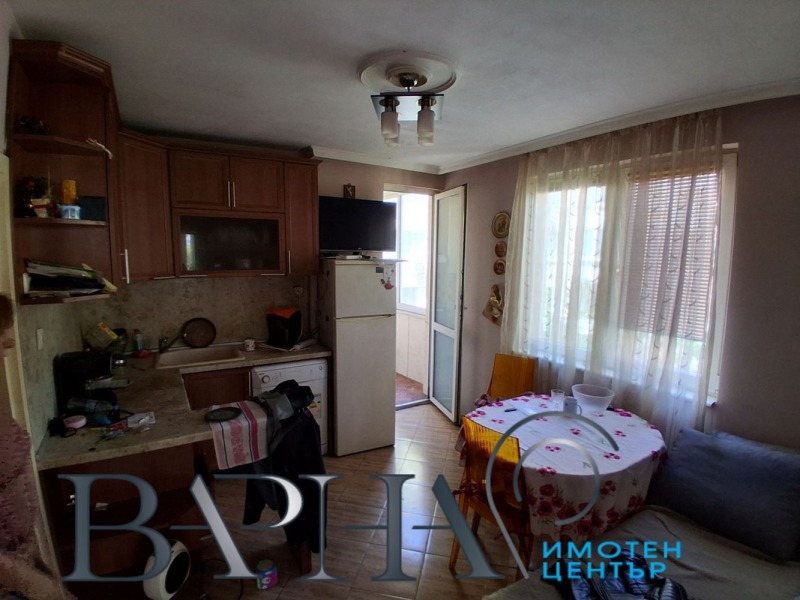 À venda  Mais de 3 quartos Varna , Zimno kino Trakiia , 100 m² | 51568800