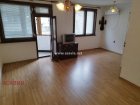 1 bedroom Lazur, Burgas 1