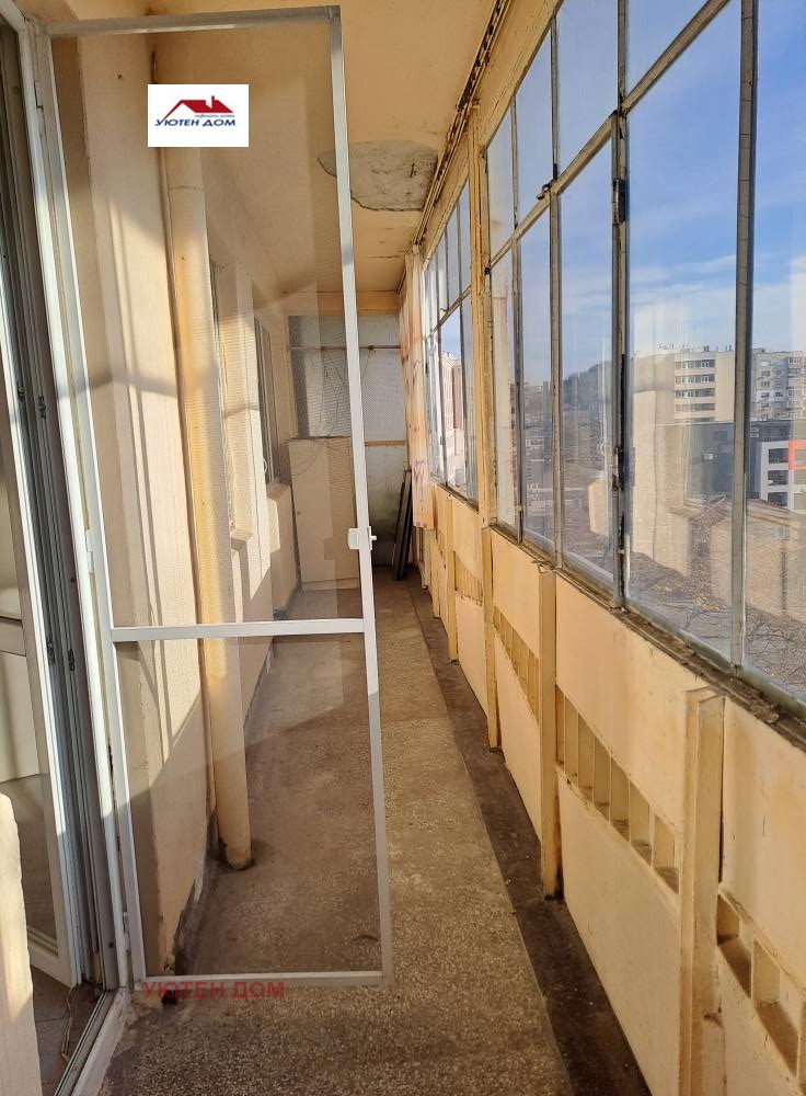 Продава 2-СТАЕН, гр. Шумен, 5-ти полк, снимка 2 - Апартаменти - 52442201