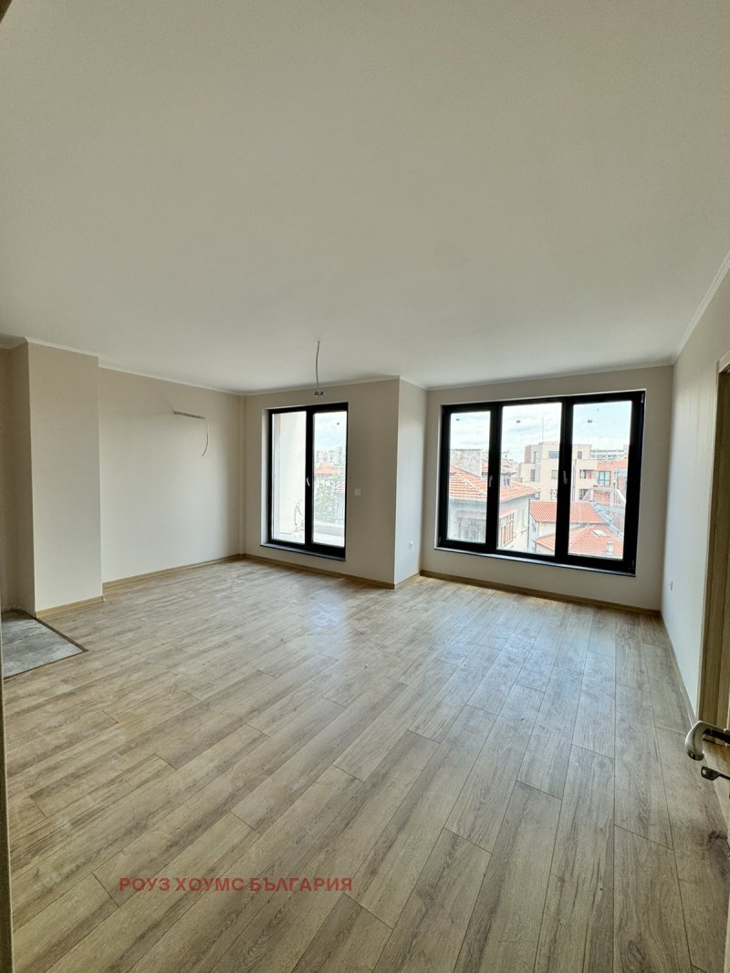 Продава  3-стаен град Пловдив , Център , 98 кв.м | 55174563