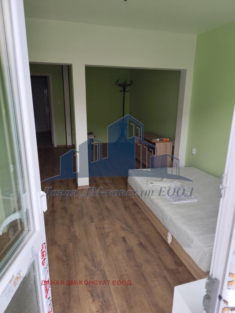 Продава 3-СТАЕН, гр. Шумен, Център, снимка 3 - Апартаменти - 53080506