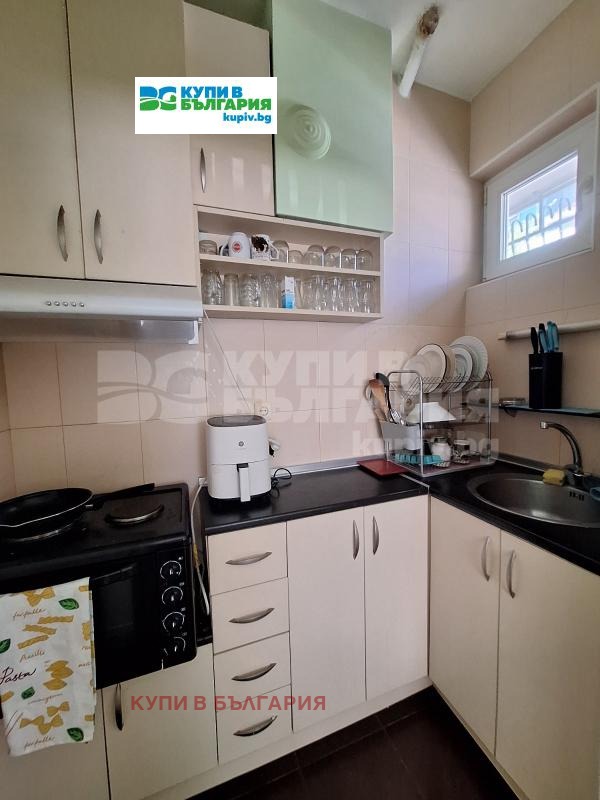 Продава 3-СТАЕН, гр. Варна, Лятно кино Тракия, снимка 3 - Апартаменти - 55021606
