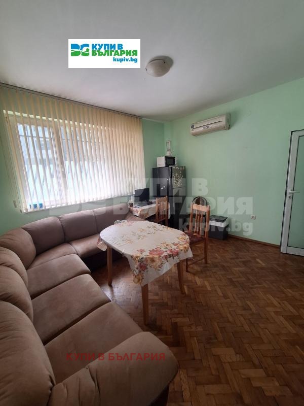Продава 3-СТАЕН, гр. Варна, Лятно кино Тракия