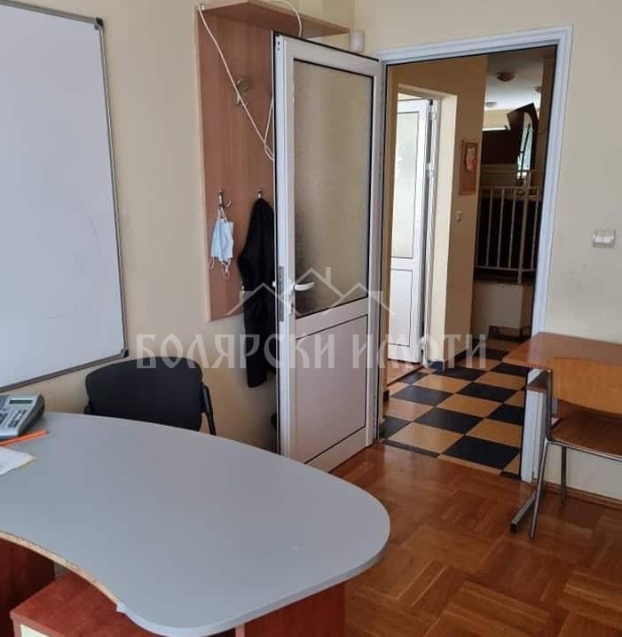 Продава  Офис град Велико Търново , Център , 149 кв.м | 50325535