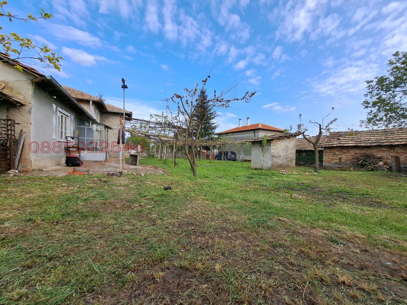 Продава КЪЩА, с. Владимирово, област Добрич, снимка 5 - Къщи - 52779289