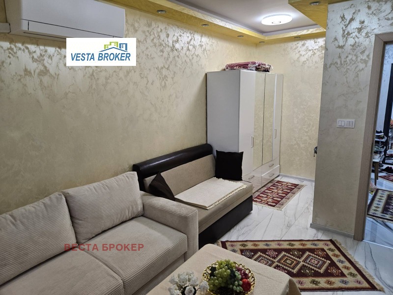 Продава 2-СТАЕН, гр. Кърджали, Възрожденци, снимка 2 - Апартаменти - 52989637