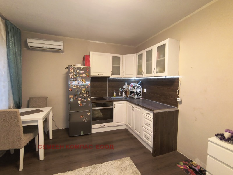 Продава 3-СТАЕН, гр. Пловдив, Тракия