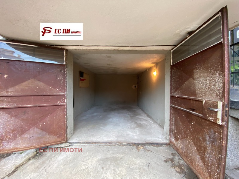 Продаја  Гараге Русе , Јaлта , 18 м2 | 37522853 - слика [3]