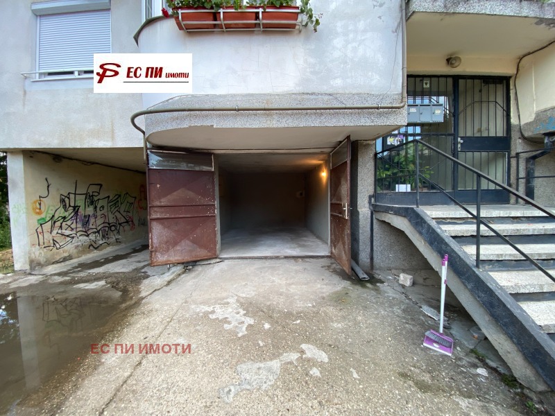 Продаја  Гараге Русе , Јaлта , 18 м2 | 37522853 - слика [2]