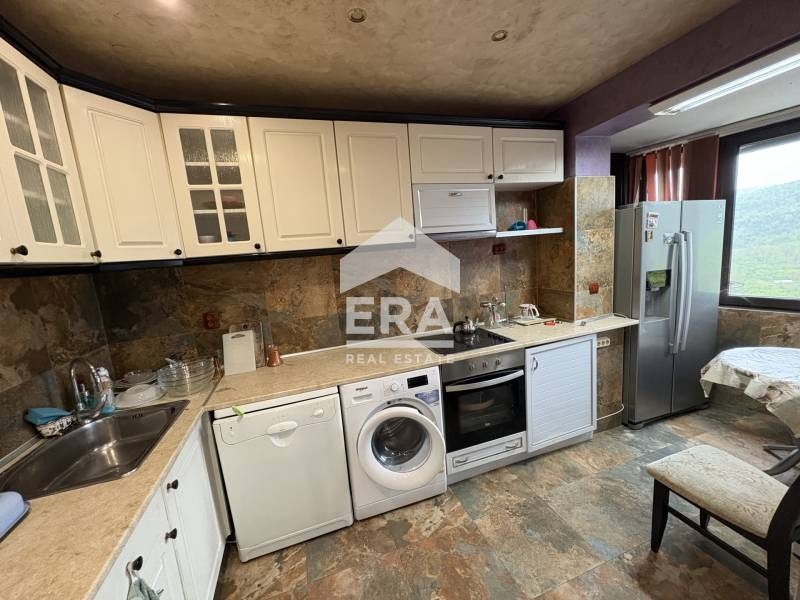 Продава 3-СТАЕН, гр. Велико Търново, Света гора, снимка 2 - Апартаменти - 54369025
