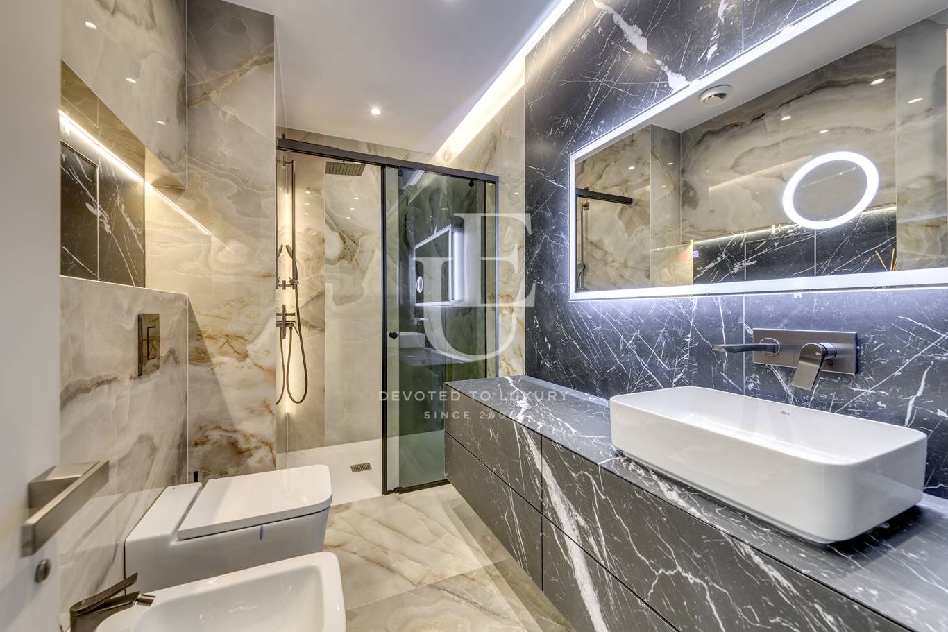 Продава 4-СТАЕН, гр. София, Център, снимка 7 - Апартаменти - 53674906