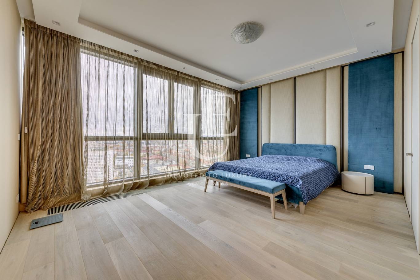 Продава 4-СТАЕН, гр. София, Център, снимка 4 - Апартаменти - 53674906