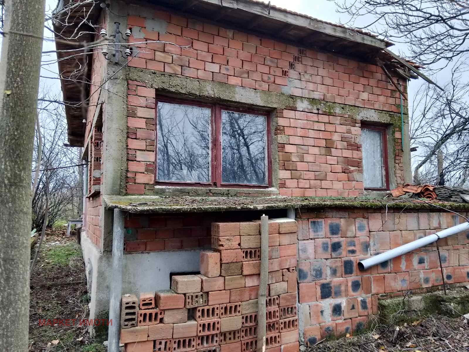 Продава КЪЩА, с. Столетово, област Стара Загора