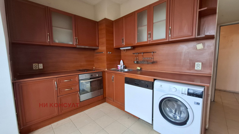 Продава 2-СТАЕН, гр. София, Толстой, снимка 2 - Апартаменти - 53463085