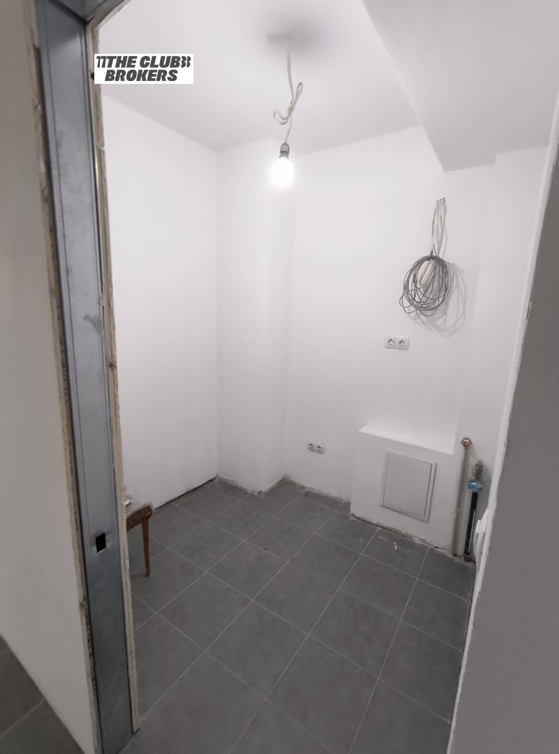 De vânzare  2 dormitoare Sofia , Borovo , 110 mp | 81154273 - imagine [5]