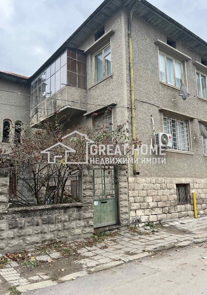 Продава МНОГОСТАЕН, гр. Търговище, Център, снимка 1 - Aпартаменти - 48862917