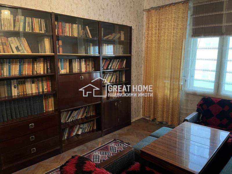 Продава  Многостаен град Търговище , Център , 115 кв.м | 62511934 - изображение [2]