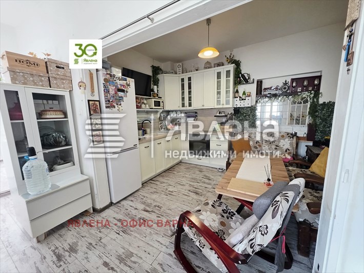 Продава КЪЩА, гр. Варна, Център, снимка 12 - Къщи - 54153255