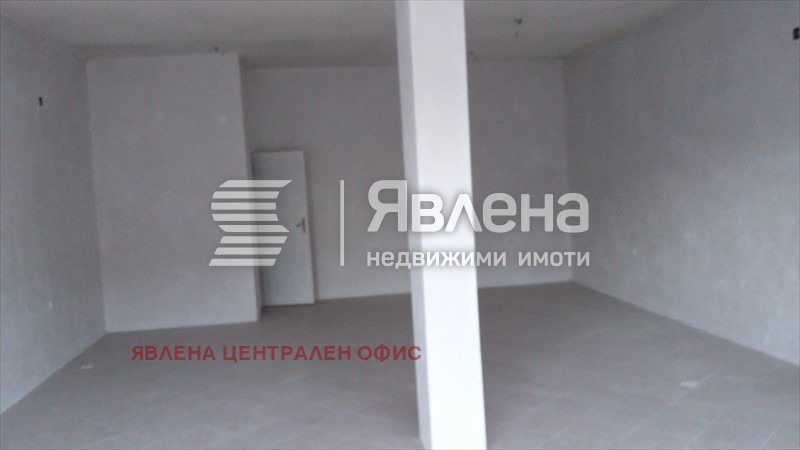 Продава МАГАЗИН, гр. Пазарджик, Идеален център, снимка 2 - Магазини - 53599063