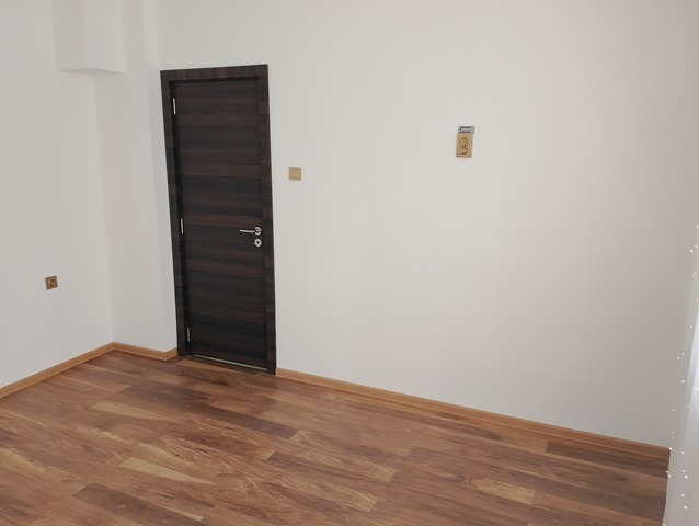 Продава  3-стаен град Плевен , Широк център , 66 кв.м | 35043264 - изображение [13]