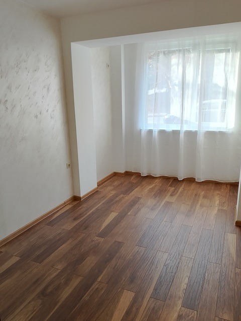 Продава  3-стаен град Плевен , Широк център , 66 кв.м | 35043264 - изображение [17]