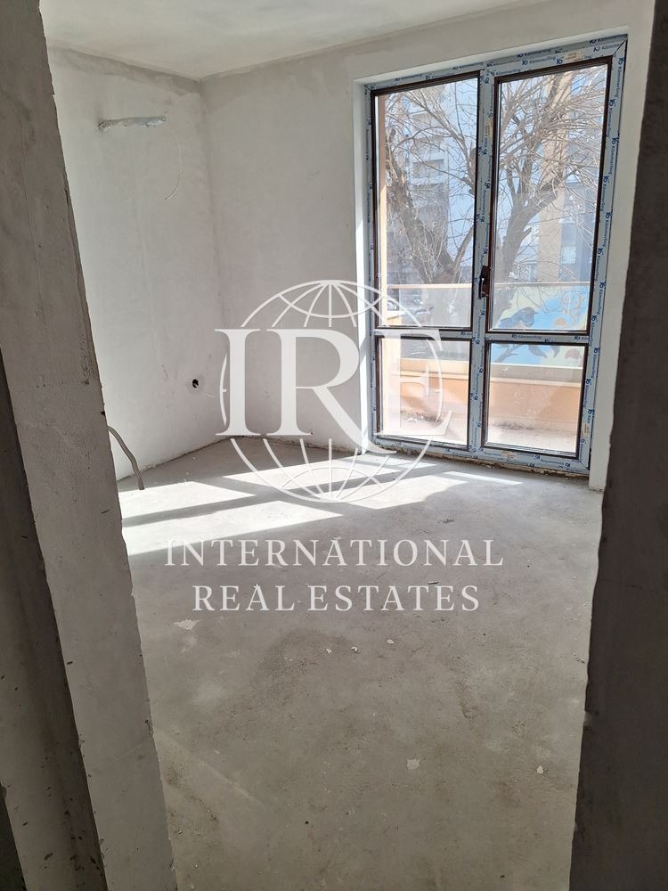 Продава 3-СТАЕН, гр. Варна, Лятно кино Тракия, снимка 3 - Апартаменти - 53704513