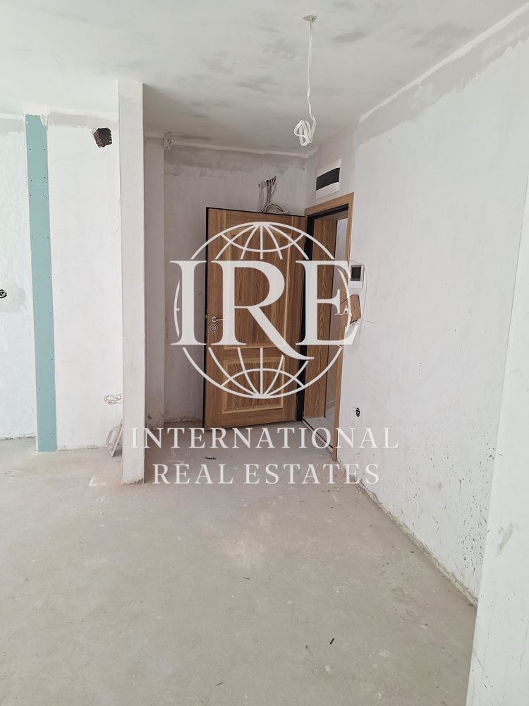 Продава 3-СТАЕН, гр. Варна, Лятно кино Тракия, снимка 2 - Апартаменти - 53704513