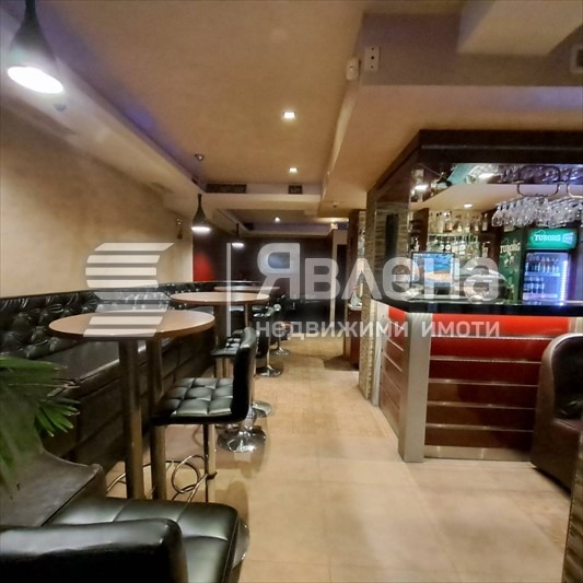 Til salgs  Bar; Kaffebar Varna , Ljatno kino Trakija , 90 kvm | 67841682 - bilde [2]