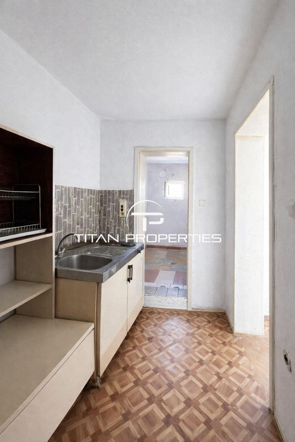 Продава ЕТАЖ ОТ КЪЩА, гр. Пловдив, Кючук Париж, снимка 6 - Етаж от къща - 54913450
