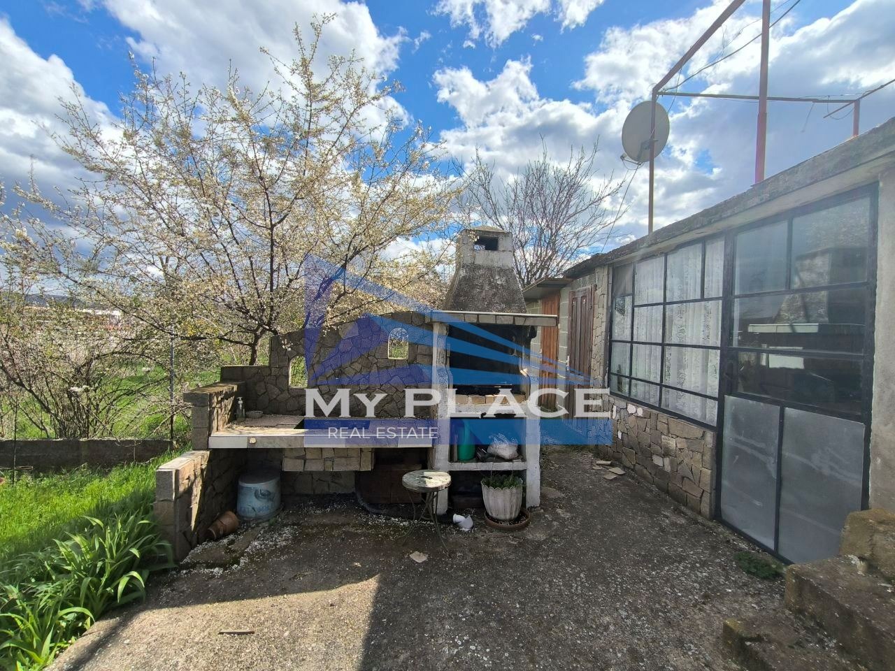 Продава ВИЛА, с. Сушина, област Шумен, снимка 6 - Вили - 54145529