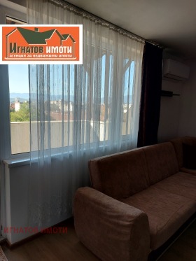 1 chambre Tsentar, Pazardjik 2