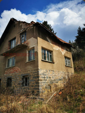 Обява Продава КЪЩА,град София, с. Мърчаево