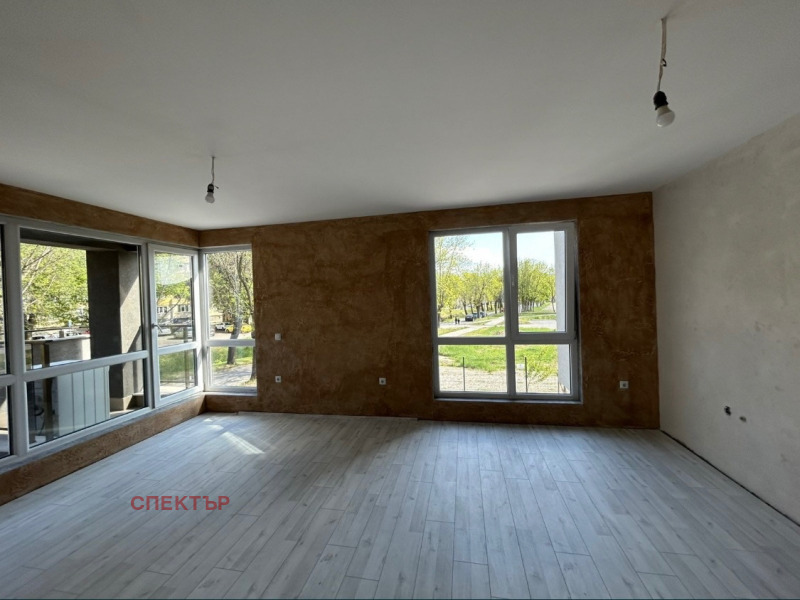 À venda  1 quarto Pernik , Iztok , 78 m² | 88700363