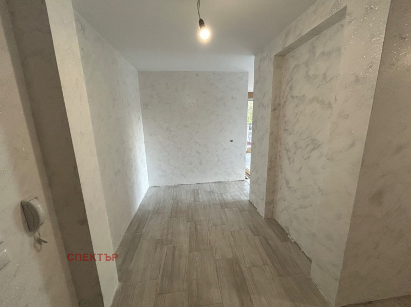 À venda  1 quarto Pernik , Iztok , 78 m² | 88700363 - imagem [6]