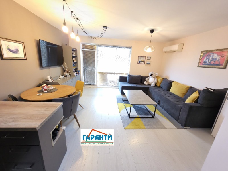 Продава  2-стаен град Пловдив , Гагарин , 82 кв.м | 10457803 - изображение [3]