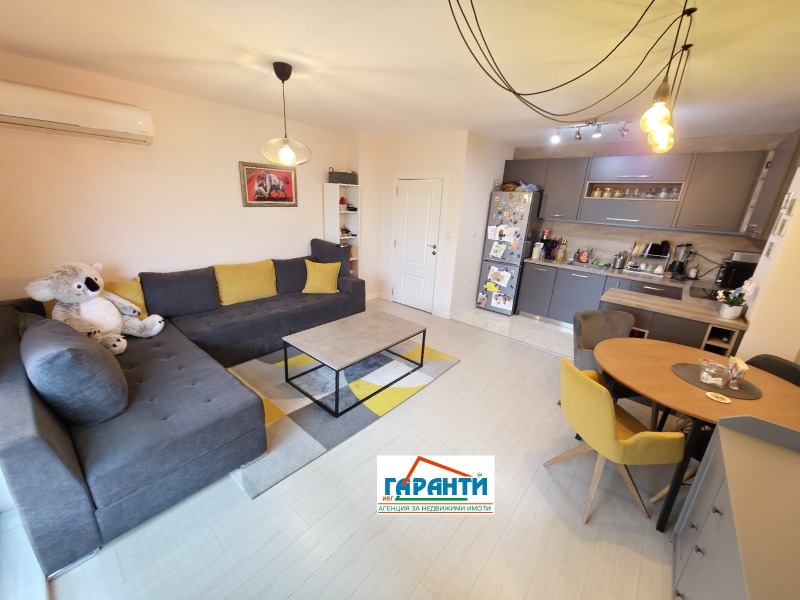 Продава  2-стаен град Пловдив , Гагарин , 82 кв.м | 10457803 - изображение [2]