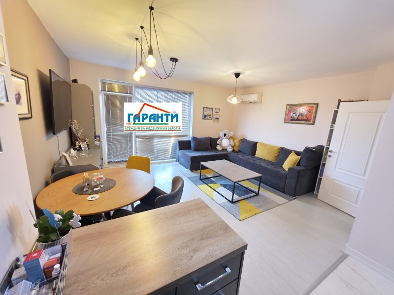 Продава  2-стаен град Пловдив , Гагарин , 82 кв.м | 10457803