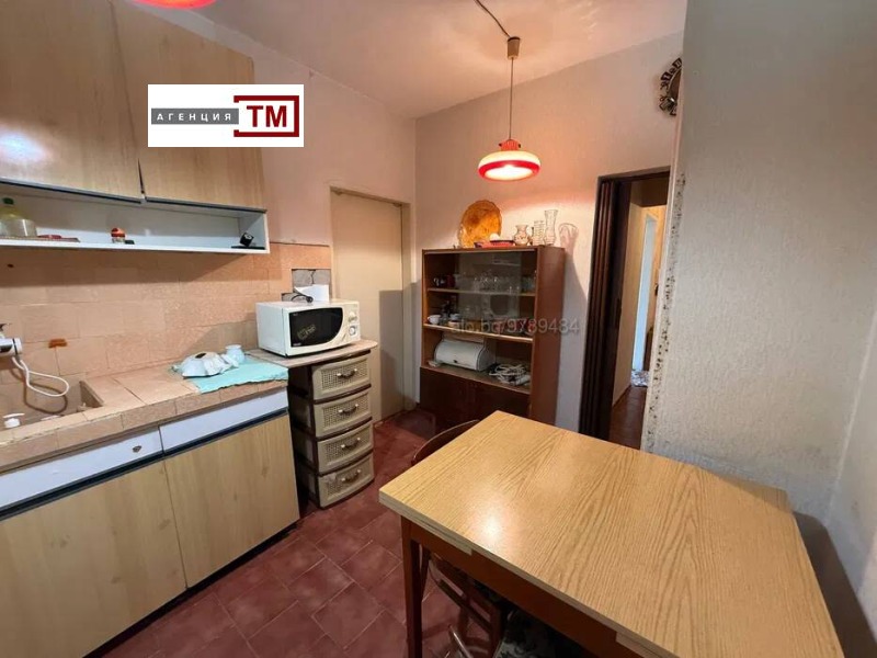 Myytävänä  2 makuuhuonetta Stara Zagora , Tri tšutšura - jug , 75 neliömetriä | 25654916 - kuva [2]