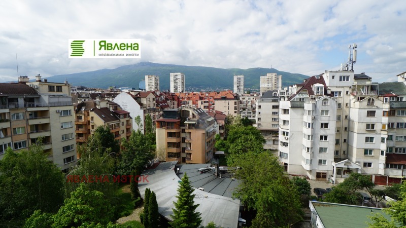 Til salgs  2 soverom Sofia , Krasno selo , 137 kvm | 84931331