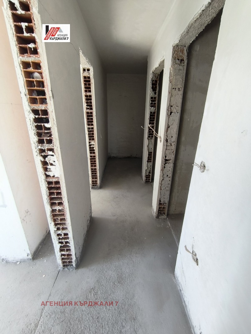 Продава 3-СТАЕН, гр. Кърджали, Център, снимка 9 - Апартаменти - 53146986