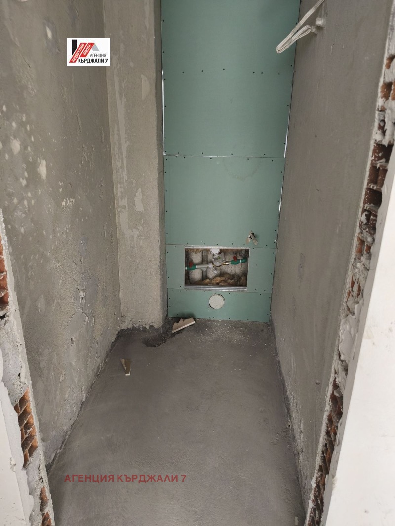 Продава 3-СТАЕН, гр. Кърджали, Център, снимка 7 - Апартаменти - 53146986