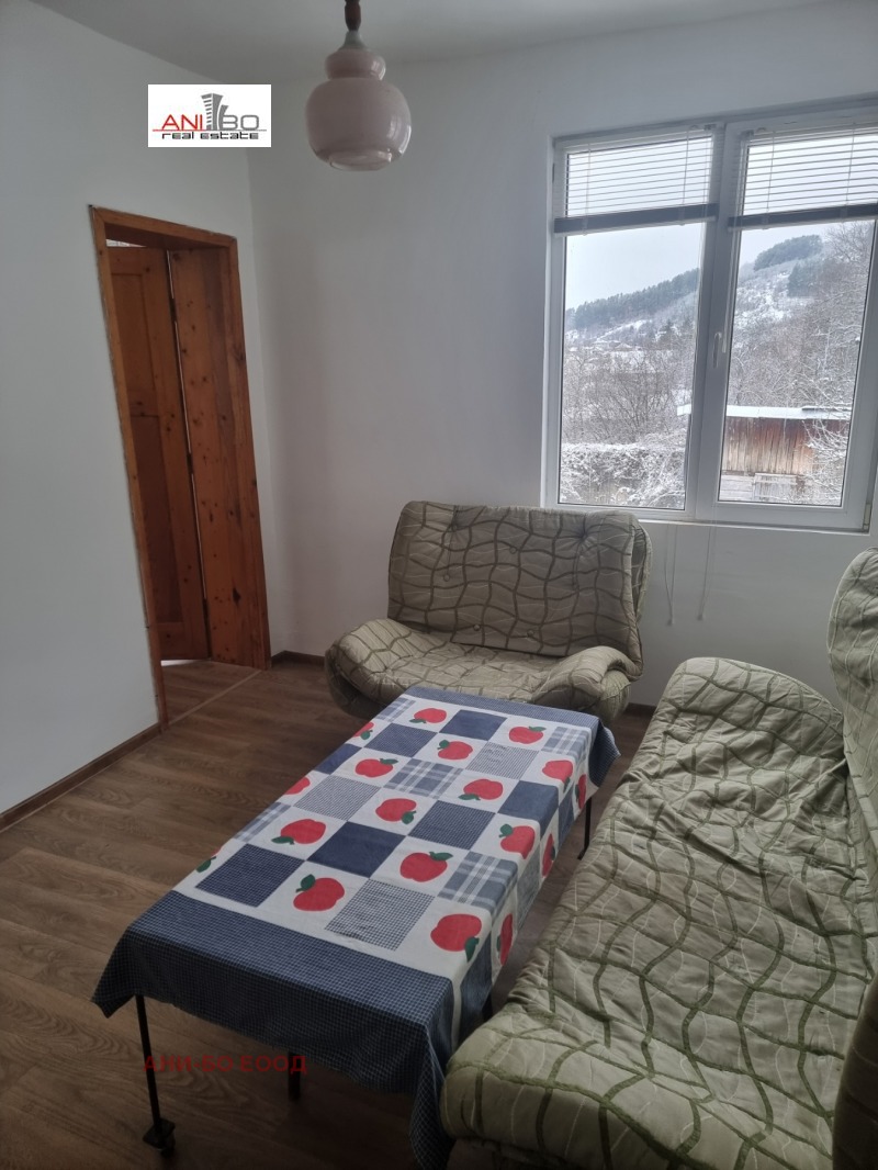 Продава КЪЩА, с. Чурек, област София област, снимка 10 - Къщи - 53174460