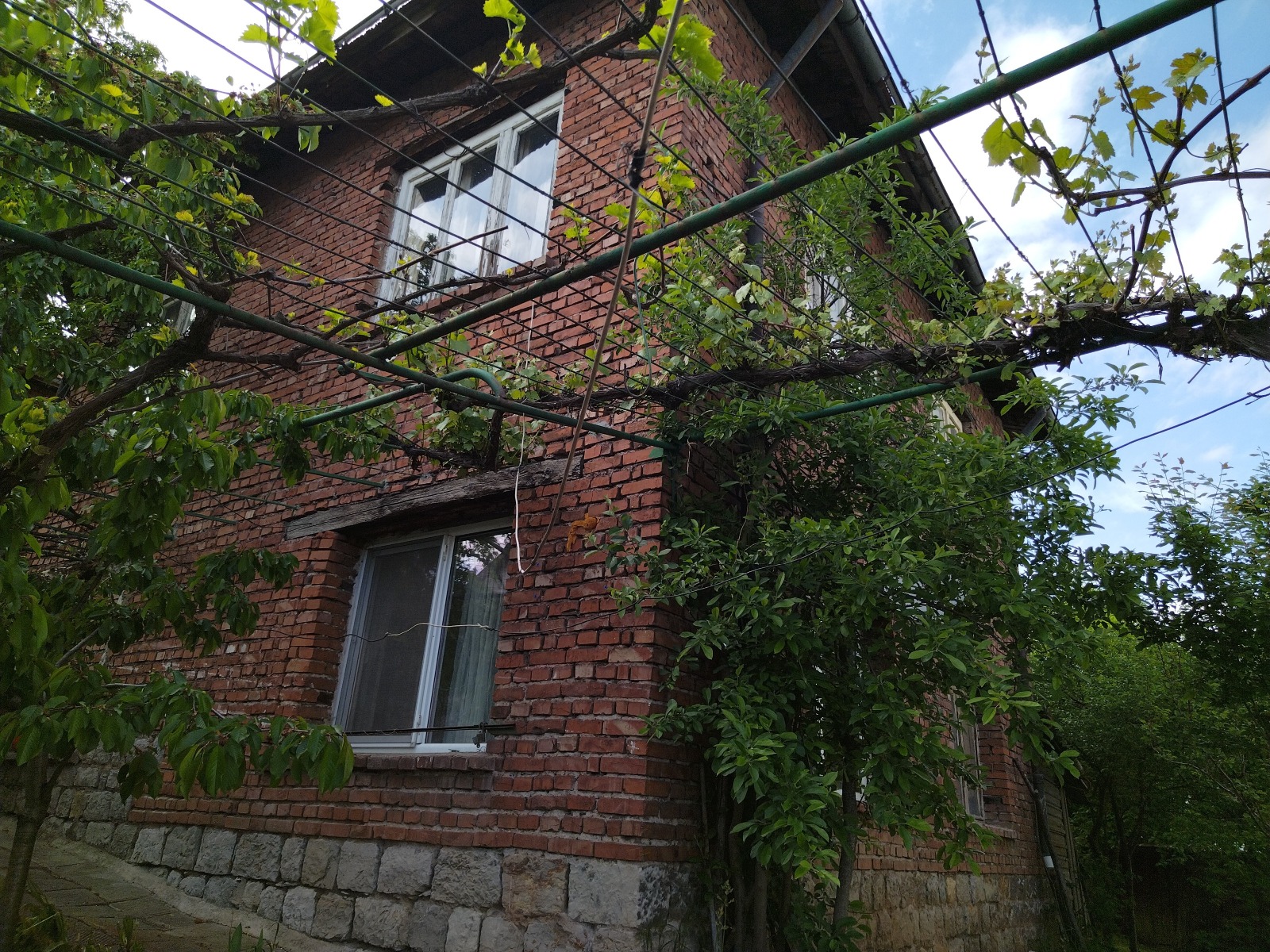 Продава КЪЩА, гр. Перник, Варош