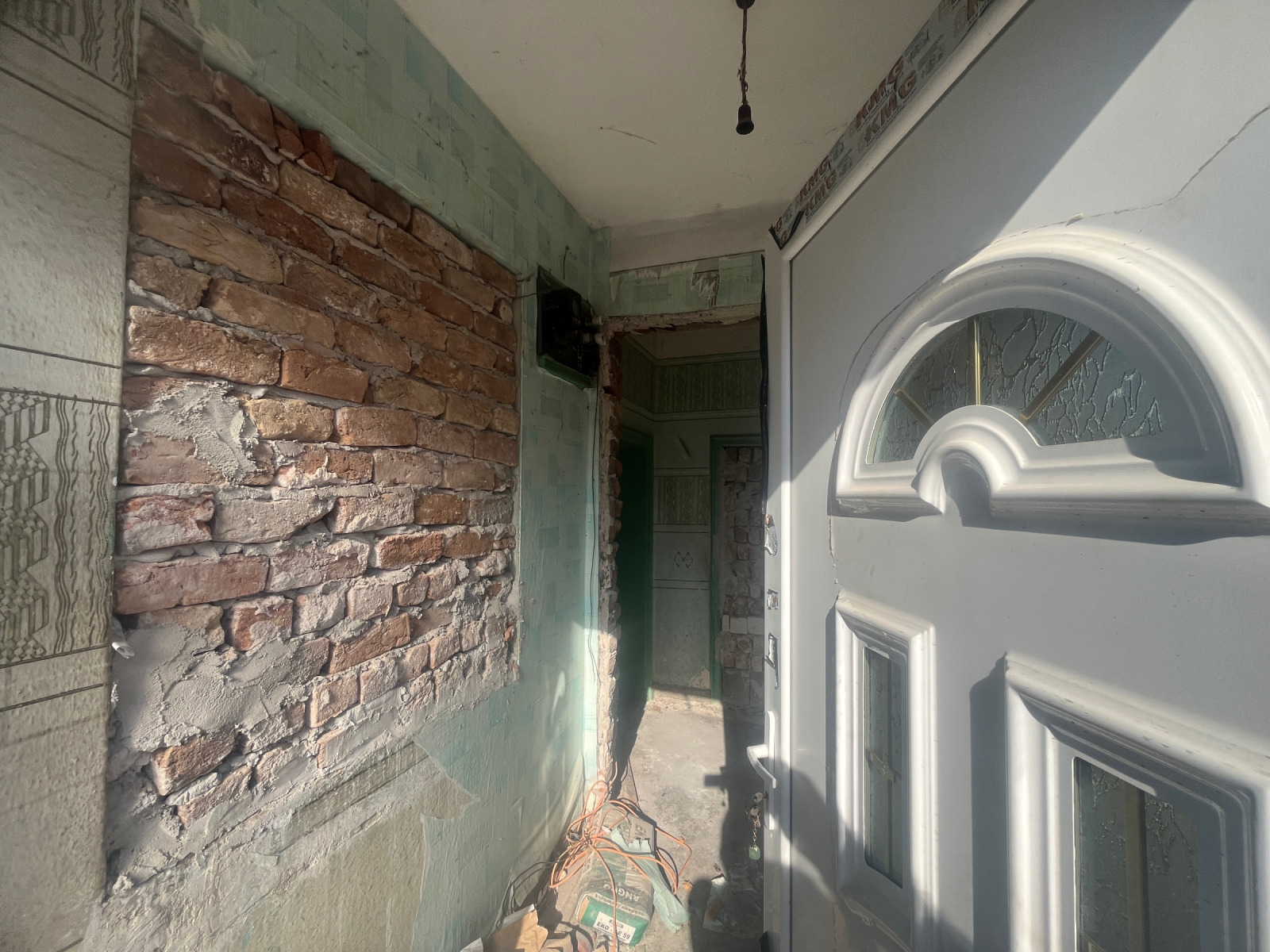 Продава КЪЩА, гр. Вълчедръм, област Монтана, снимка 4 - Къщи - 56167184
