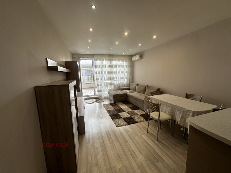 Продава 2-СТАЕН в град Варна, Възраждане 1 - 104 кв.м / 165 000 € » 322 711.95 лв., РУДИ КЕЙ