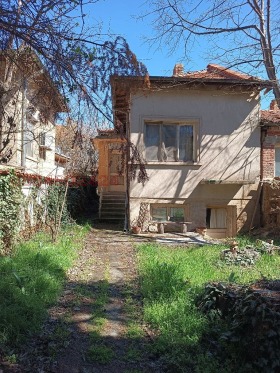 Продажба на имоти в гр. Казанлък, област Стара Загора — страница 4 - изображение 11 