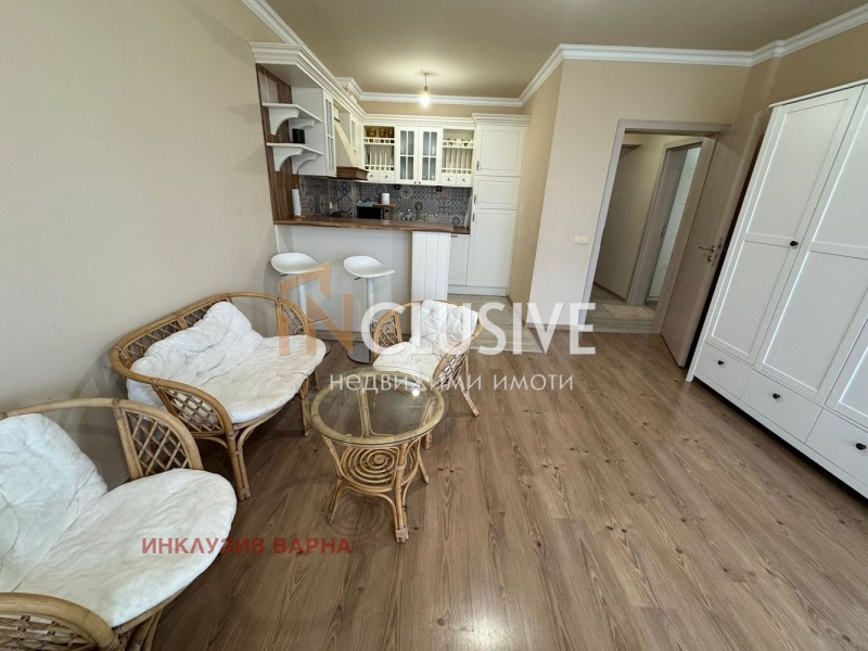 À venda  1 quarto Varna , k.k. Zlatni piasaci , 81 m² | 59755107 - imagem [3]