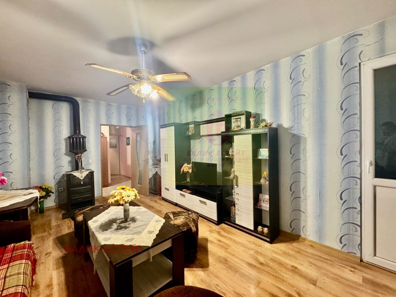 Продава 3-СТАЕН, гр. Добрич, Балик, снимка 2 - Апартаменти - 52722833